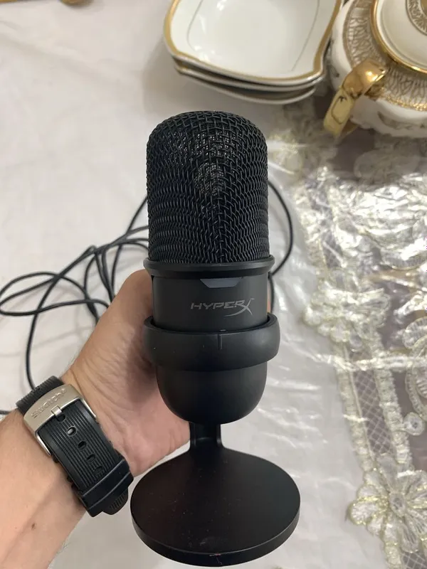 Срочно продаю микрафон Hyperx solocast 1 Срочно продаю микрафон Hyperx solocast 1