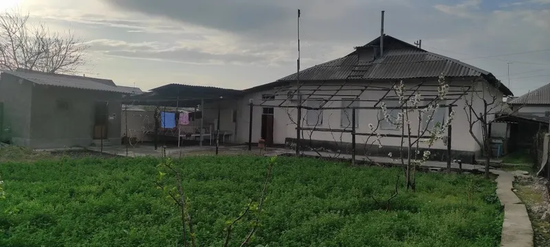 Уй сотилади, Достобод шахрида — фото 4