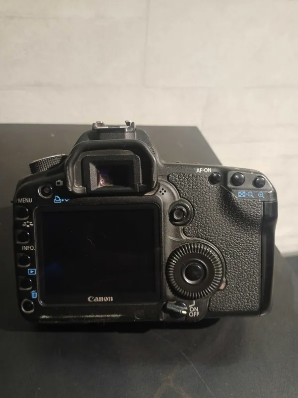 Canon EOS 5D Mark 2 — фото 1