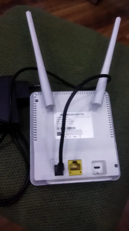 Продам вайфай роутер 4 G 3