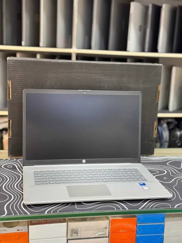 HP Laptop 17 intel core 7 150U/16/512/Display 17'3 FHD IPS Touchscreen — фото 2