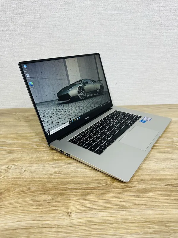 Ish va hordiq uchun Huawei Core i3 11-avlod premium noutbuki 6 Ish va hordiq uchun Huawei Core i3 11-avlod premium noutbuki 6