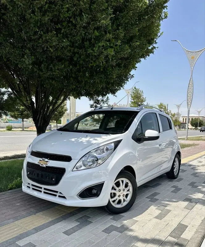 Chevrolet Saprk beliy 3 Chevrolet Saprk beliy 3