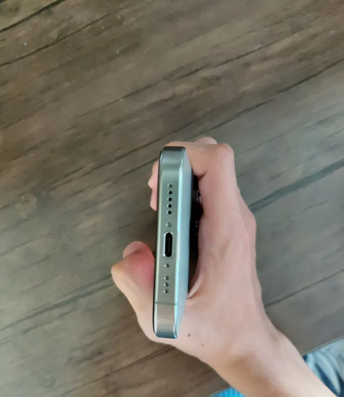 iPhone 15 Pro 5 iPhone 15 Pro 5