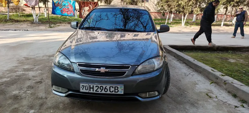 Мошина сотилади, Яхши холатда узимники , балонла Янги 15р — фото 2