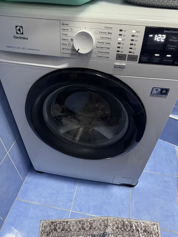 Стиральна машина ELECTROLUX 2 Стиральна машина ELECTROLUX 2