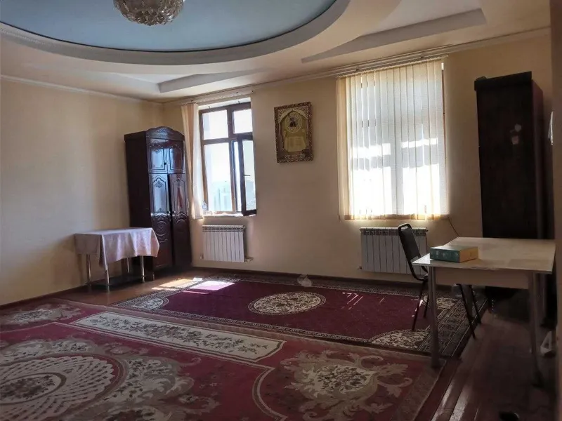 Урганч шахрида Гипермаркет енгинасида 3 хонали кв. ижарага берилади — фото 3