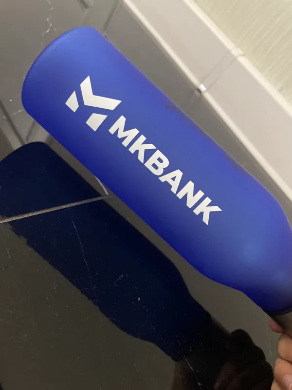 Otabek Umarov avtografi qo’yilgan MKBANK termos — фото 1