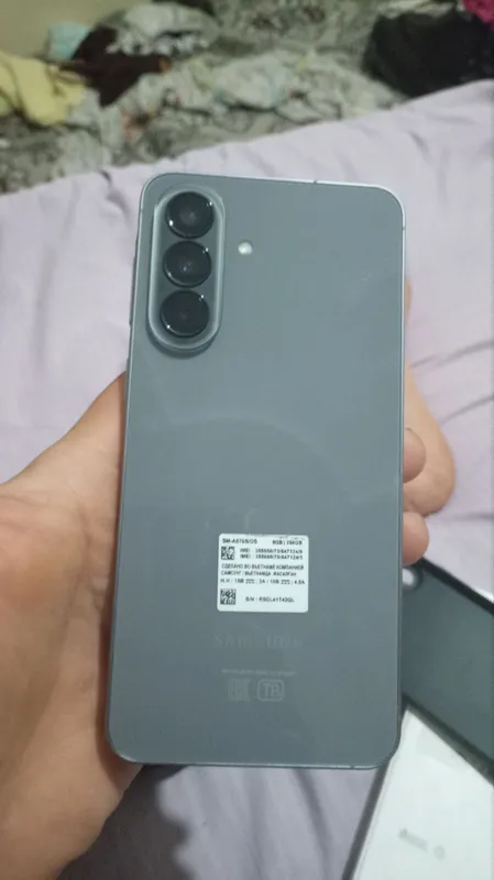 Samsung Galaxy A57 — фото 2