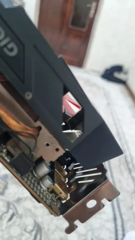 Video karta RX470 gigabyte