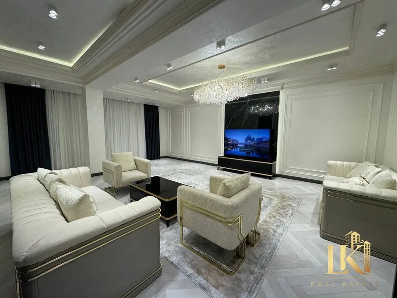 3-комнатная квартира 160 м², 6/8, ЖК White House (Яккасарайский район)