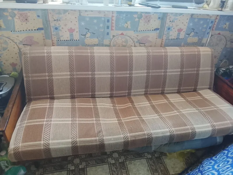 Yoyiladigan divan sotiladi 1