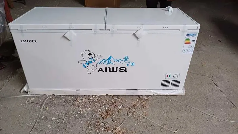 Морозильник Aiwa 1188 литр инвертер матор гарантия есть падём есть !!! Морозильник Aiwa 1188 литр инвертер матор гарантия есть падём есть !!!