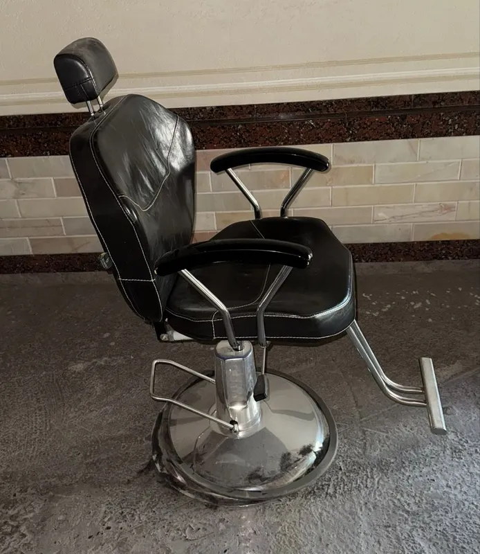 Barbershop kreslo