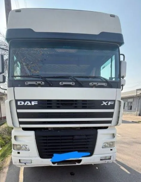 DAF 95XF460 EURO 3 + KRONE прицеп мега Сотилади — фото 2