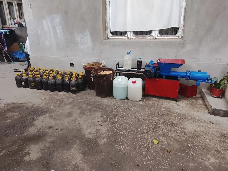 Kir sovun apparat sotiladi hamma himikatlari yoʻgʻlari va siryoʻlari Kir sovun apparat sotiladi hamma himikatlari yoʻgʻlari va siryoʻlari