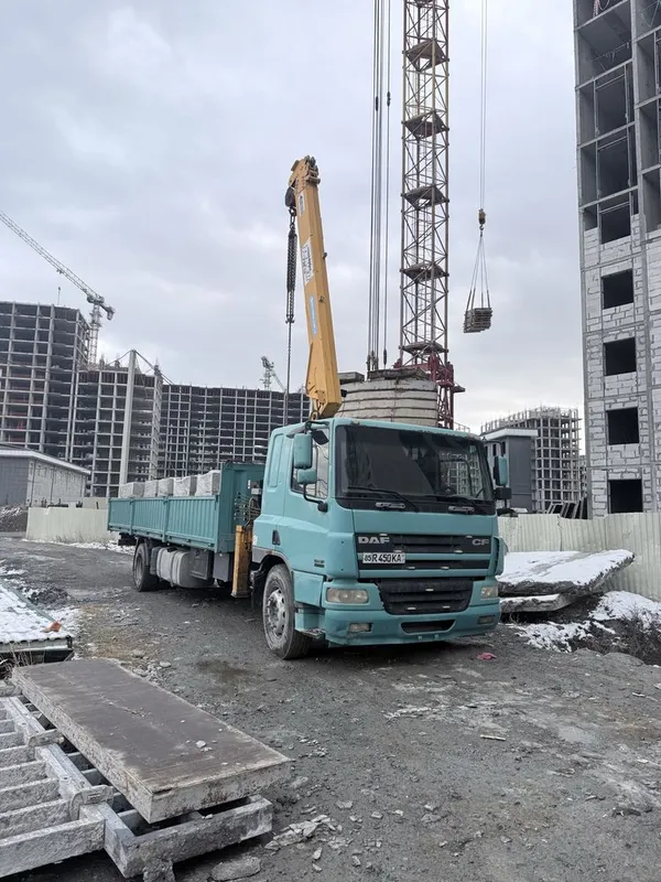 Manipulyator xizmati 7 ton karani 19 mtr strolo 9 metr bort uzunligi — фото 1