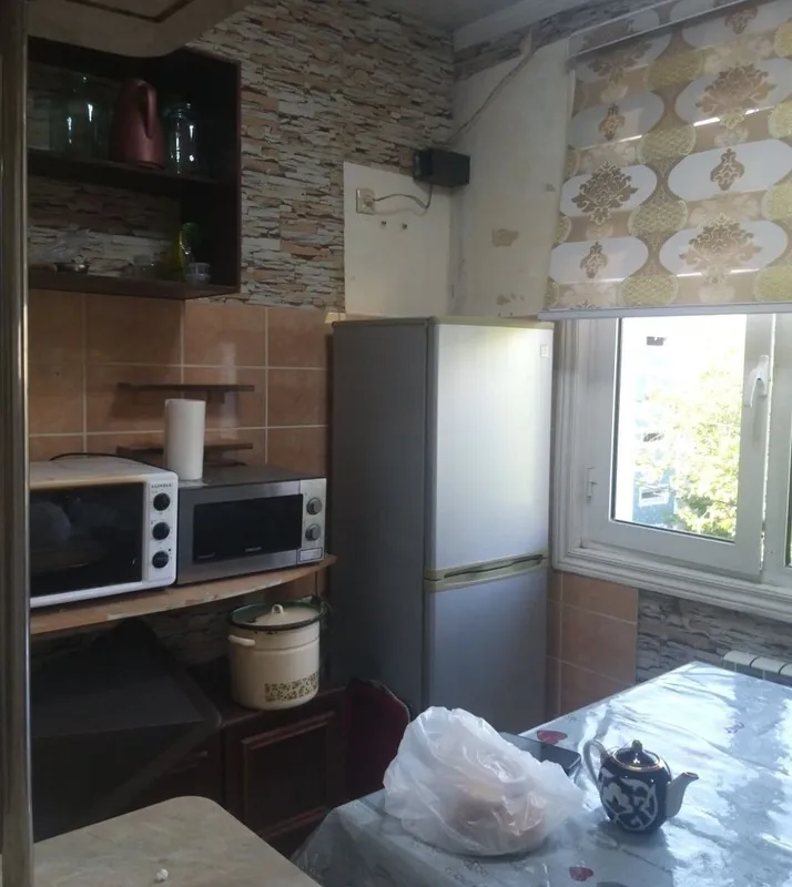 Аренда квартиры 1/3/4 Якасарайский район . Шота Руставели . Братские .