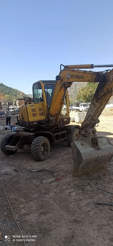 Ekskavator Hyundai 1 Ekskavator Hyundai 1