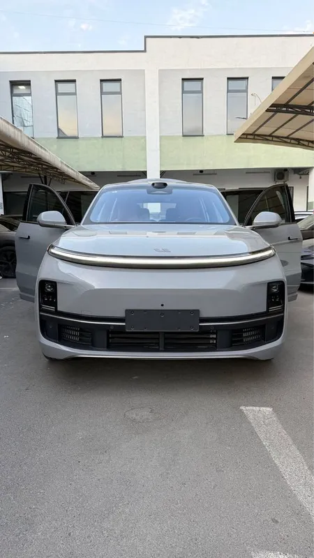 Lixiang L9 ULTRA рестайлинг 2026 — фото 3