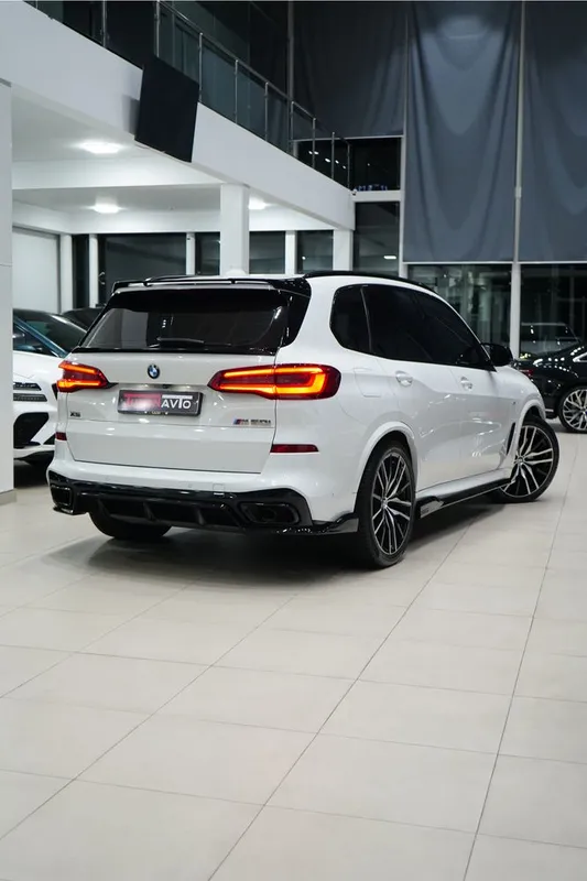 BMW X5 M50i 2019 — фото 3