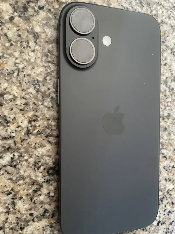Iphone 17 black ideal