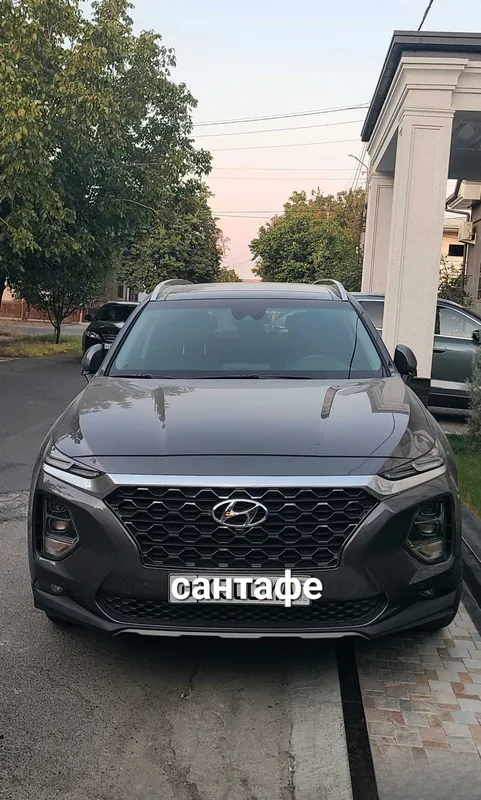 Продается Hyundai SantaFe 2020 года 1 Продается Hyundai SantaFe 2020 года 1