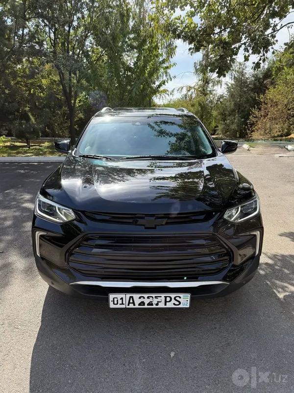 Chevrolet Tracker 2 Premier с люком, идеальное состояние, готов к эксплуатации 1 Chevrolet Tracker 2 Premier с люком, идеальное состояние, готов к эксплуатации 1
