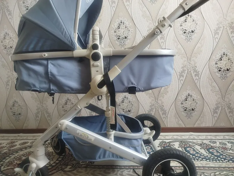 Bolalar kolyaskasi yaxshi holatda. 2 Bolalar kolyaskasi yaxshi holatda. 2