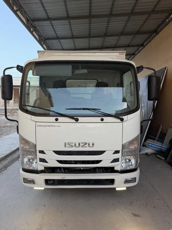 Isuzu NMR77H 3to