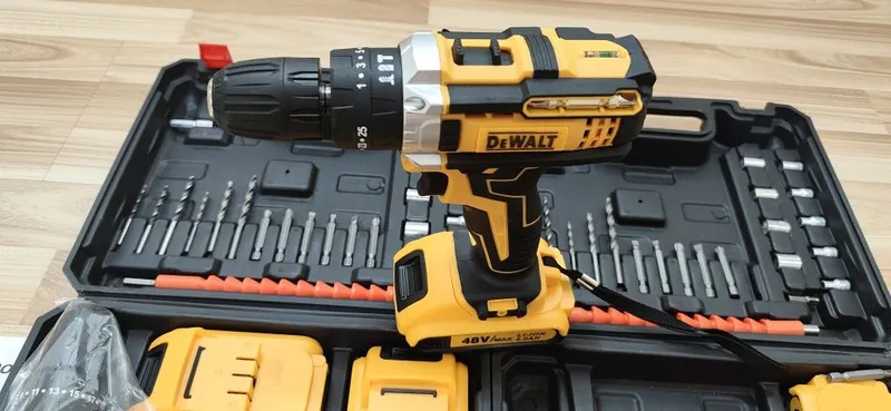 Дрель шуруповерт. Новый. Многофункциональная дрель шуруповерт (DeWALT 5