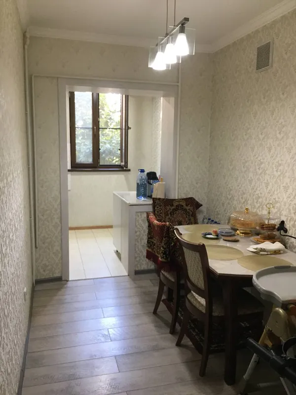 Ajoyib kvartira Yunusobod 18-kv. 3/2/4 $85.000 4 Ajoyib kvartira Yunusobod 18-kv. 3/2/4 $85.000 4