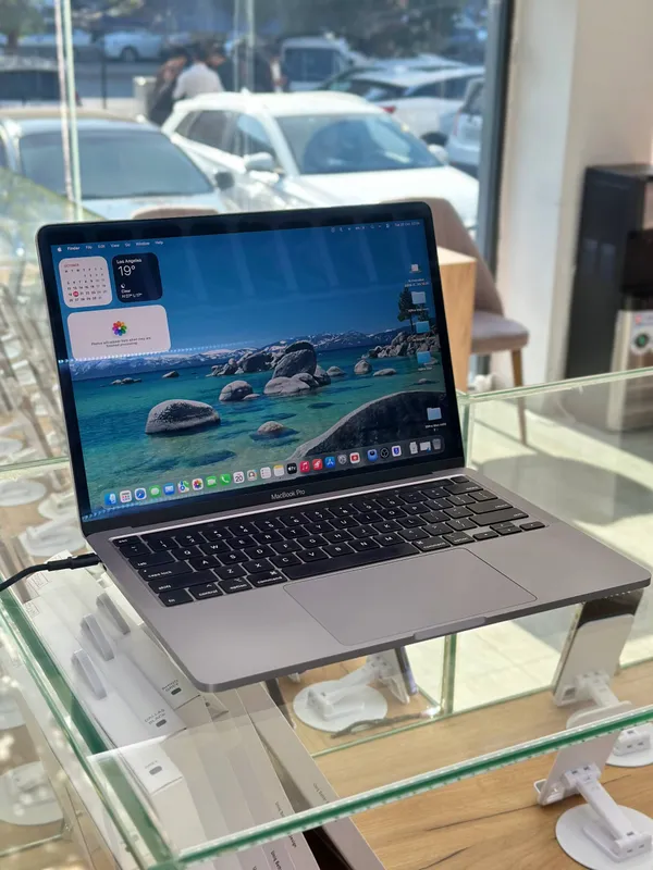 MacBook Pro (2019) 3