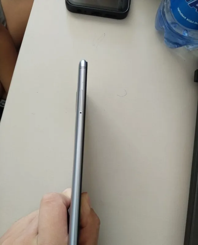 Redmi S2 ishlatilinga 3 Redmi S2 ishlatilinga 3
