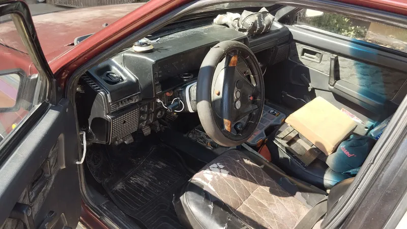 VAZ 21099 sotiladi 2