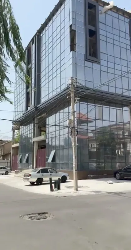Срочно. Продается коммерческое здание. Миробод авенью. 2
