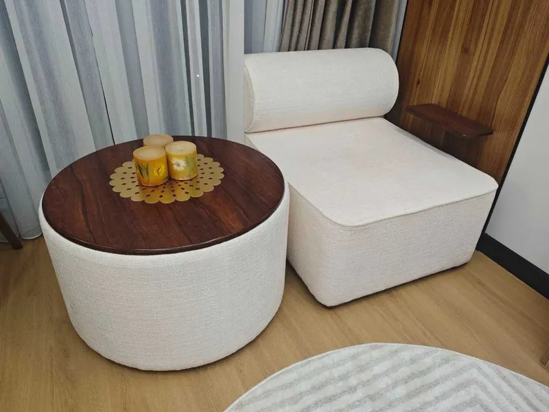 Продам мягкий уголок (диван+2 кресла + журнальный стол) — фото 1
