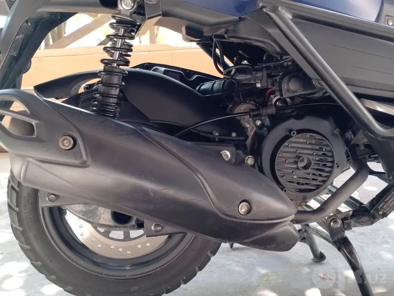 Tank 2 moto 150cc holati ideal yurgan masofasi 1800km maks tezlik 100h 6 Tank 2 moto 150cc holati ideal yurgan masofasi 1800km maks tezlik 100h 6