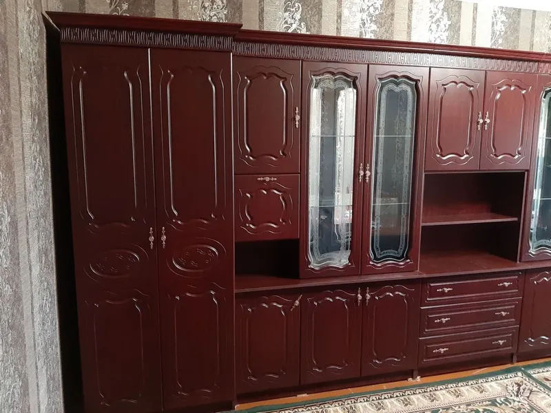 Стенка сотилади яп янги