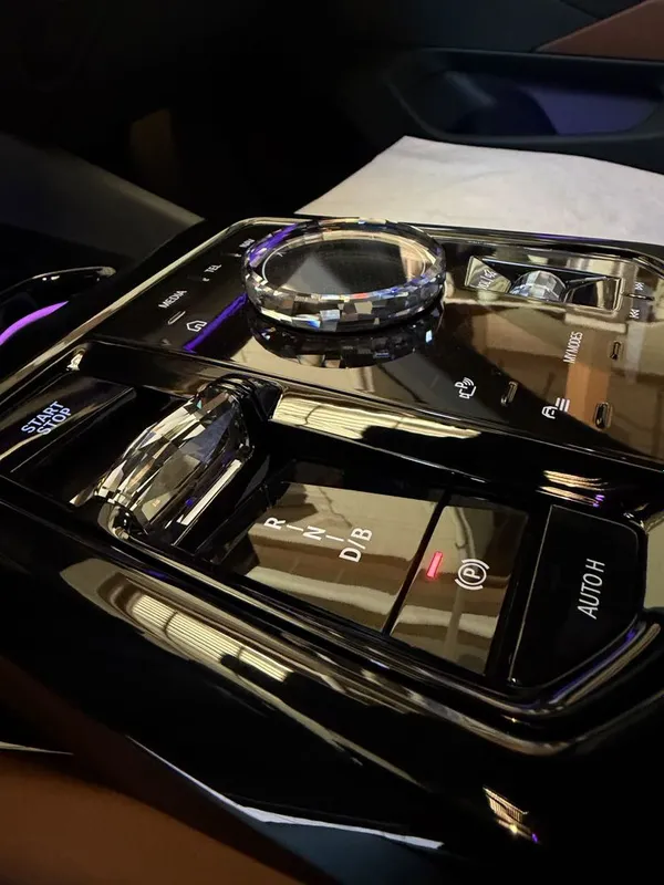 BMW i5edrive m40L 7 BMW i5edrive m40L 7