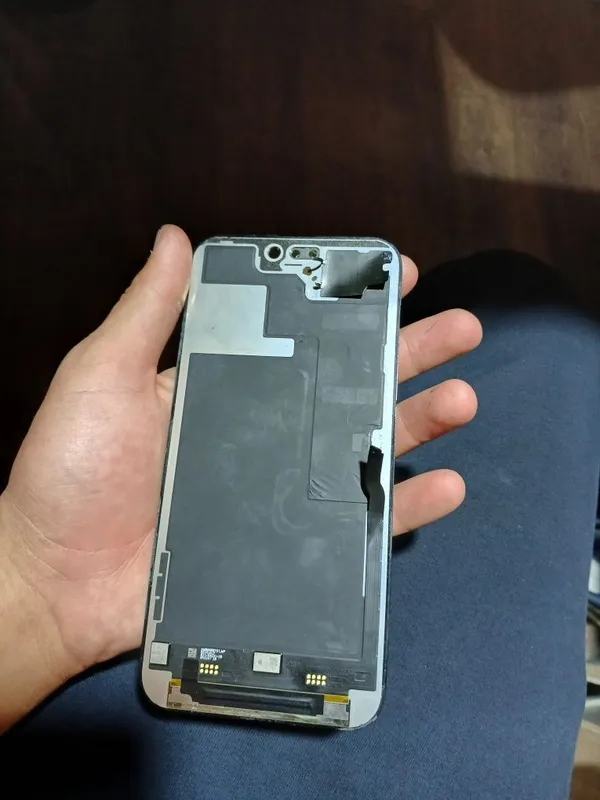 Iphone 14 pro max ekrani bor yechma 1