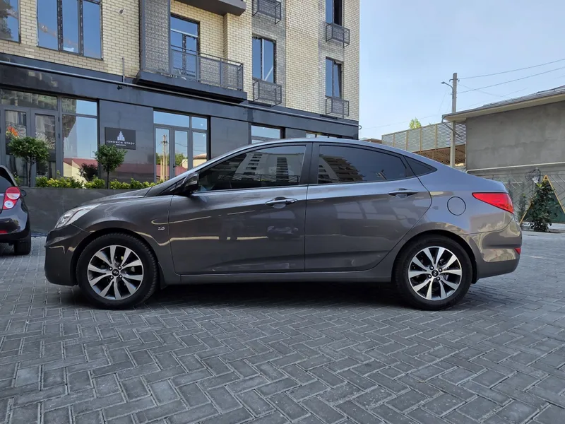Продаётся автомобиль 7