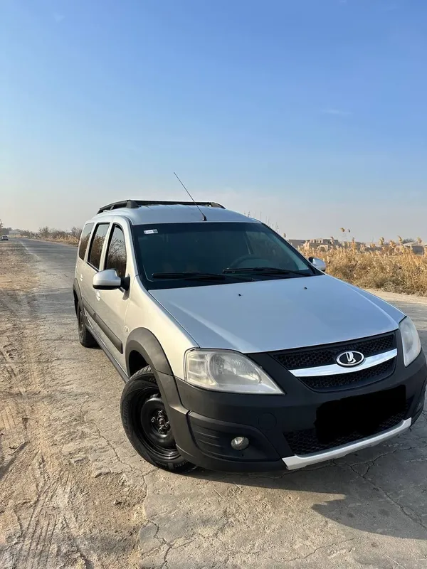 Lada Largus cross