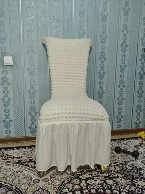 ПРОДАЮТСЯ СТОЛ И СТУЛЬЯ. ИЗ ОРЕХА 4