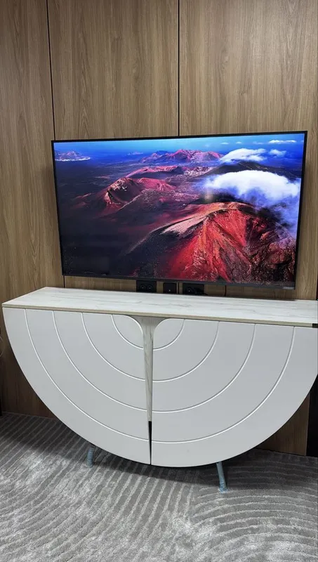 Тумба под TV на распродаже. 1