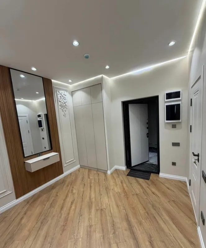 Yakkasaroyda 57 m² maydonli 2 xonali kvartira sotiladi 4