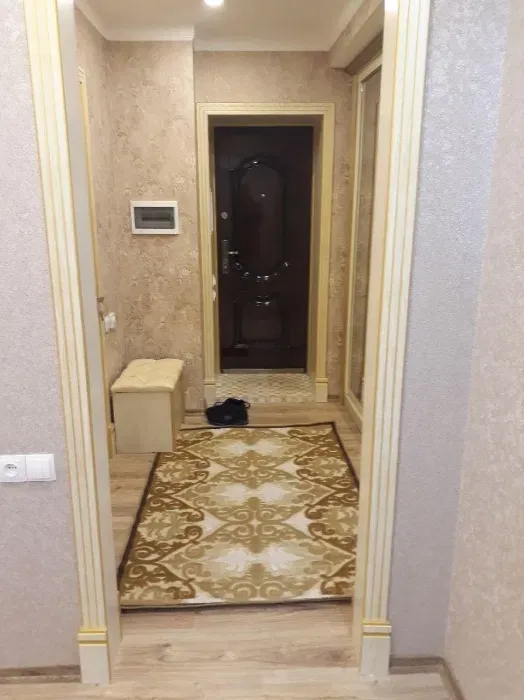 Сдаётся  квартира в аренду рядом гостиница РОССИЯ 3