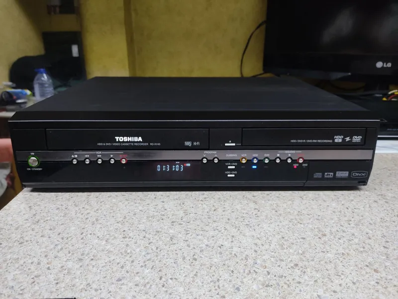 Toshiba DVD HDD VHS recorder 1 Toshiba DVD HDD VHS recorder 1