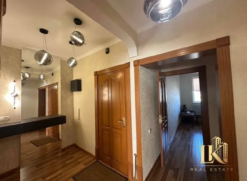 Продаётся 3-комнатная квартира 74 м² в кирпичном доме 7