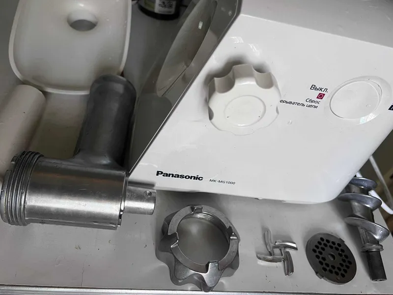 Мясорубка Panasonic MK-MG1000WTQ, 1000 Вт